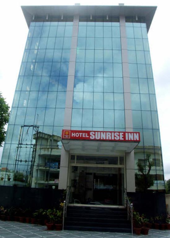 Hotel Sunrise Inn Lakhnaú Exteriér fotografie